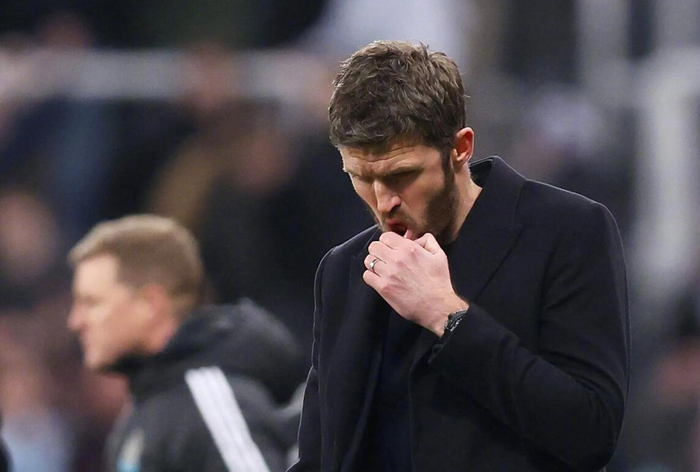 德甲投注-曼联或转正卡里克，恩里克执教前景存疑|巴黎|托马斯-卡里克|法甲|英超|欧冠_新浪体育_新浪新闻